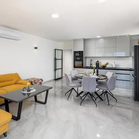 Palavra Apartment *