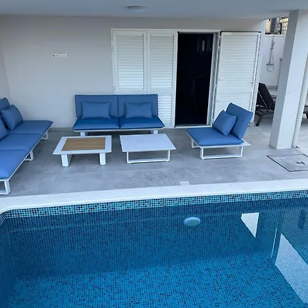 Apartment Palavra *