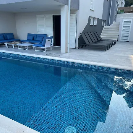 Apartman Palavra *